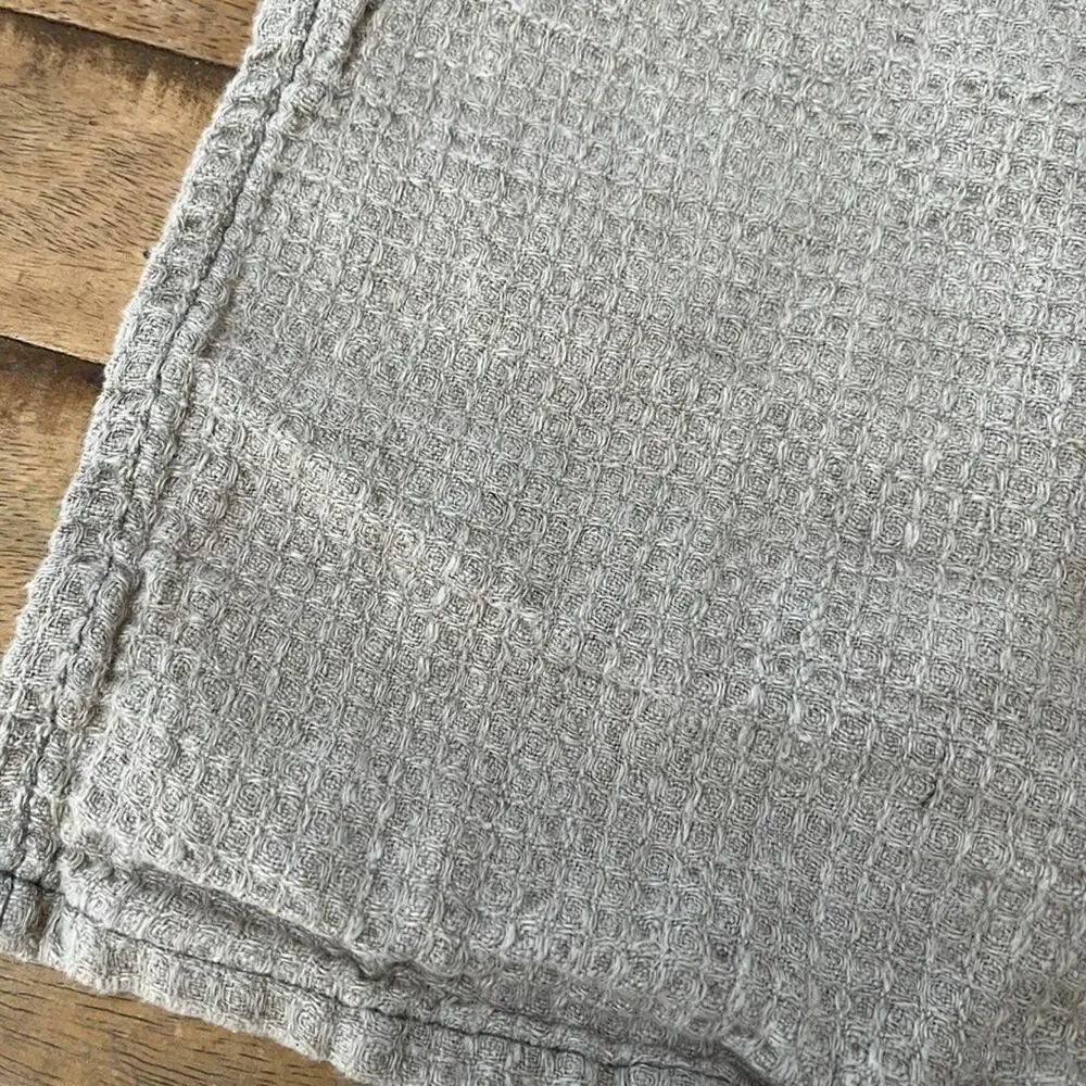 Thing Stories Bath Towel Natural Linen Light Gray Waffle Bath Towel 53 x 24